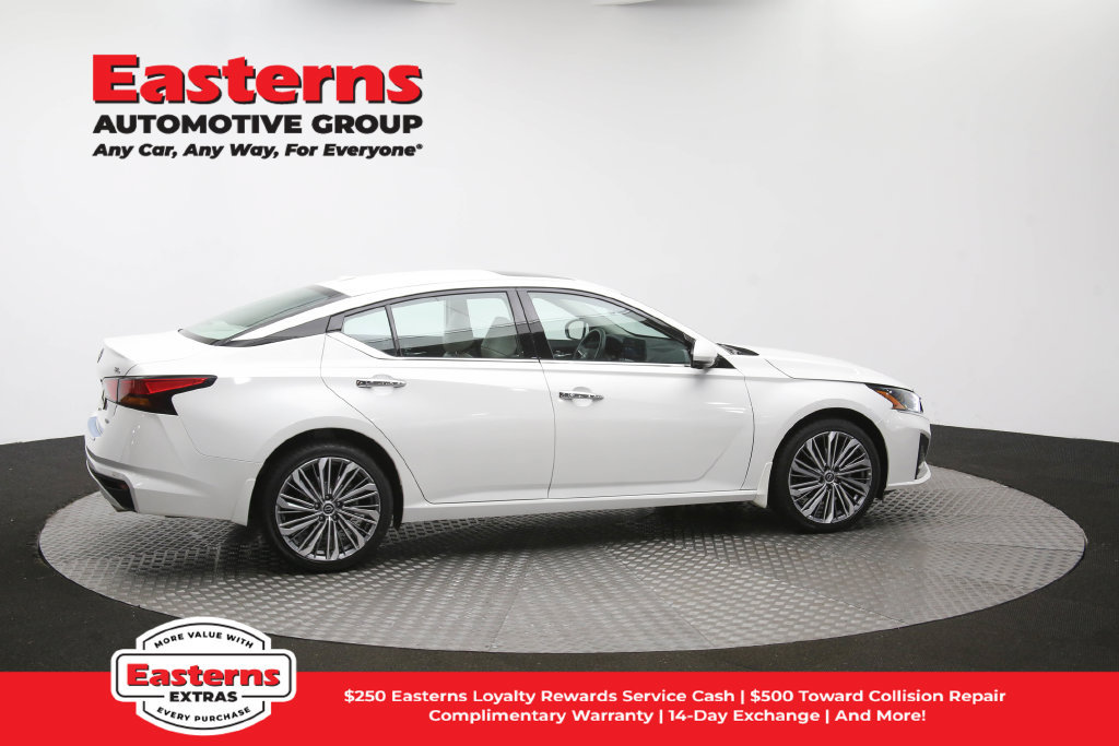 Used 2023 Nissan Altima 2.5 SL AWD/4WD image 45