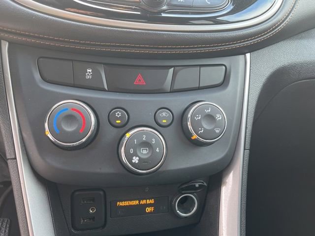 Used 2017 Chevrolet Trax LT image 32