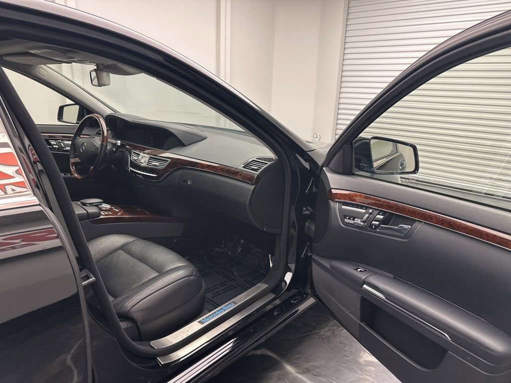 Used 2013 Mercedes-Benz S 550 4MATIC image 8