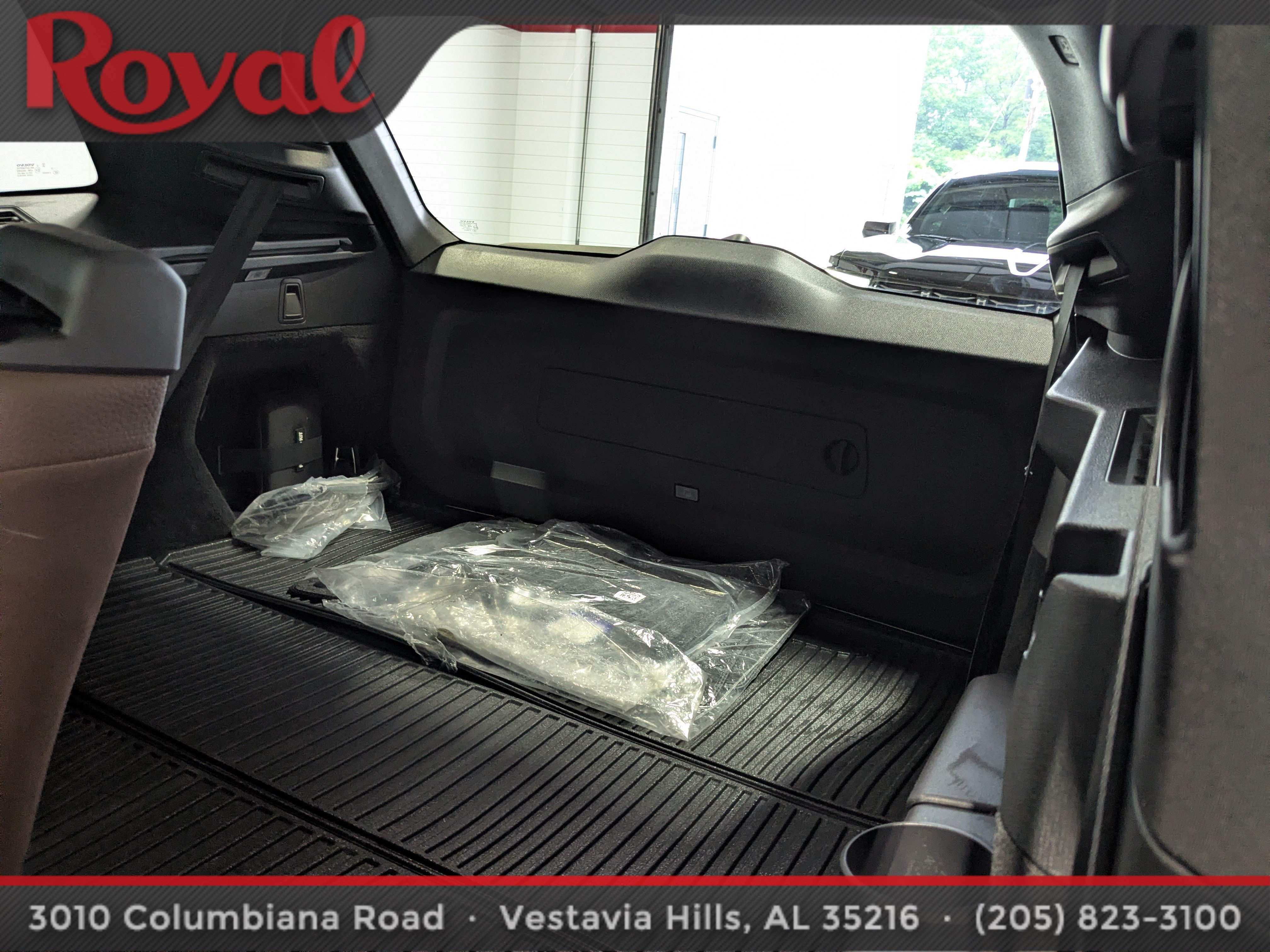 Certified 2023 Volvo XC90 B6 Plus w/ Protection Package Premier AWD/4WD image 18
