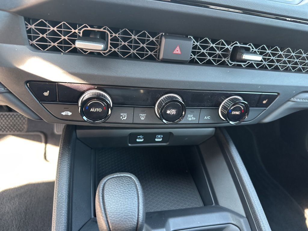 Certified 2025 Honda Accord SE image 29