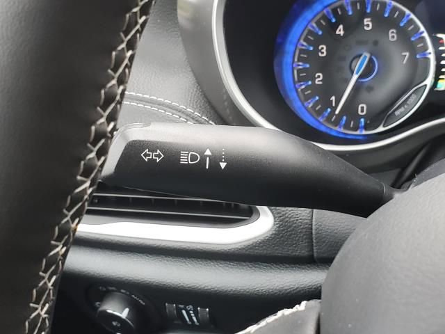 New 2026 Chrysler Pacifica Select image 15