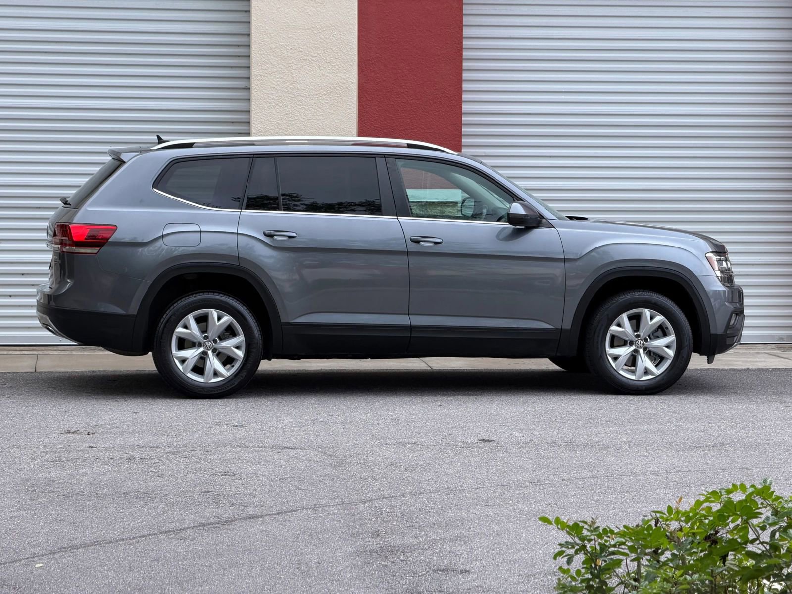 Used 2018 Volkswagen Atlas SE image 4