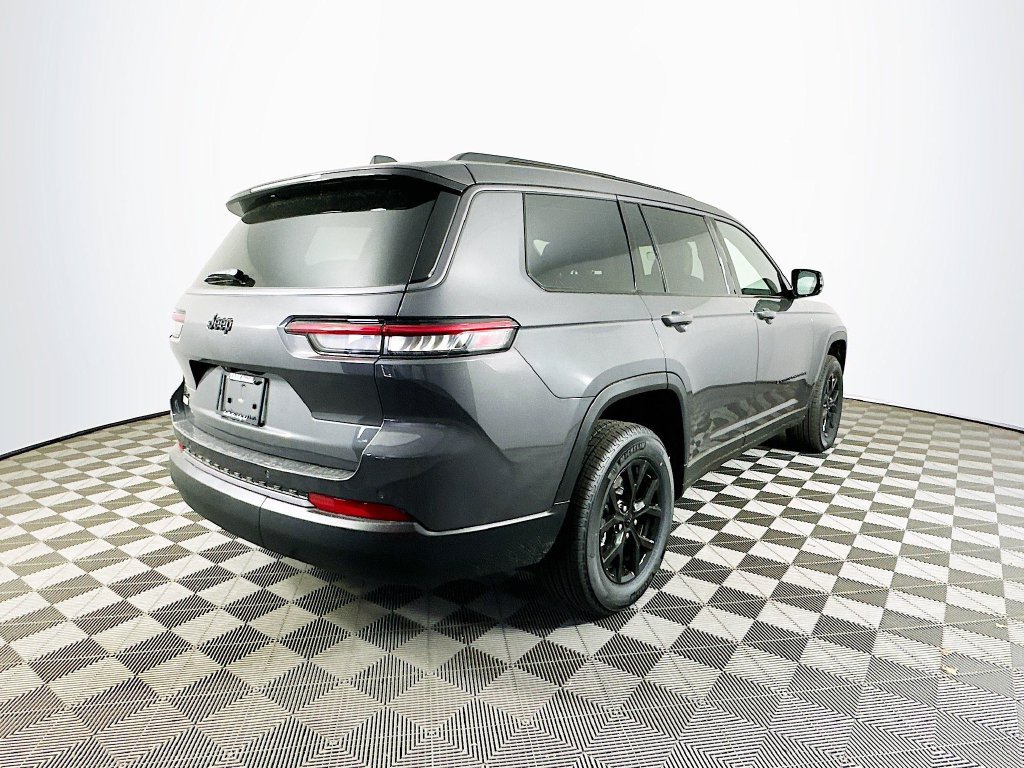 New 2026 Jeep Grand Cherokee L 4WD image 9