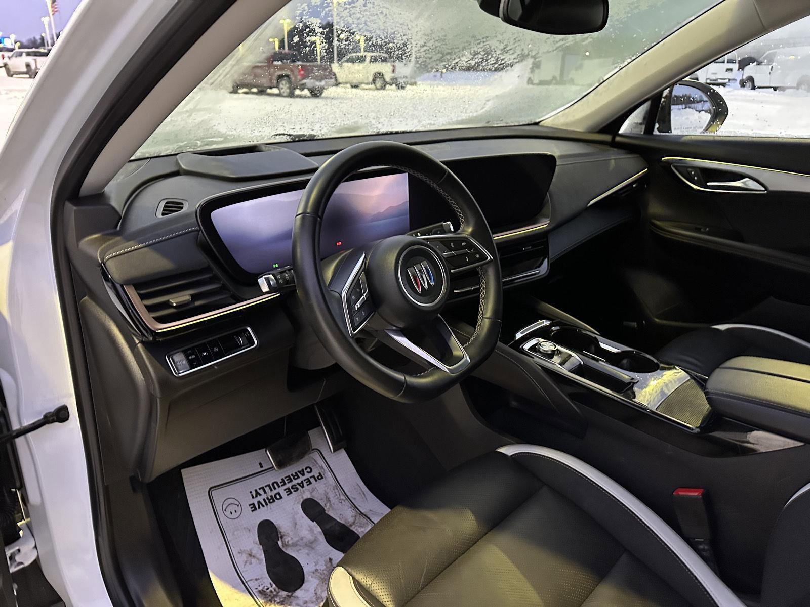 Used 2025 Buick Envision Sport Touring image 21