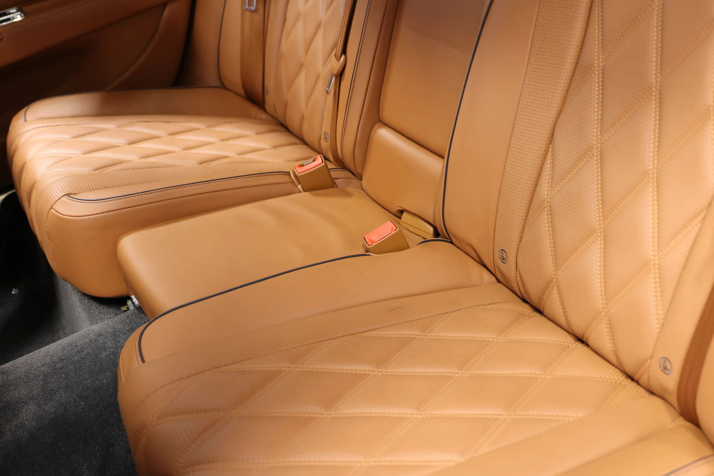 Used 2014 Bentley Flying Spur W12 image 46