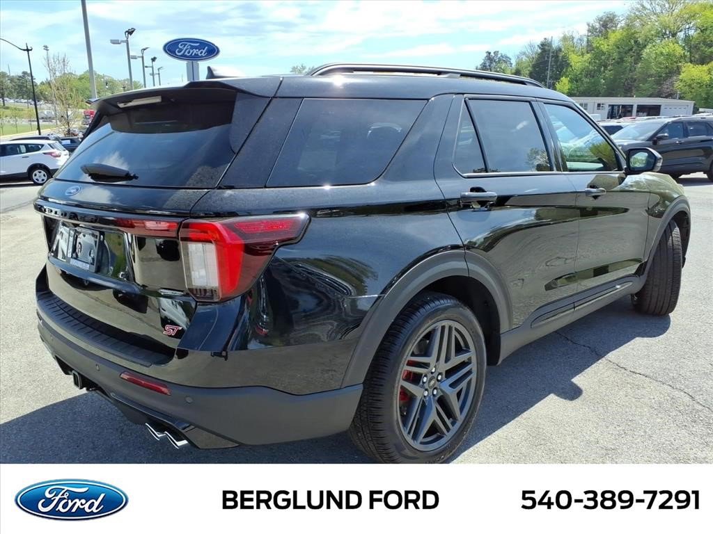 New 2026 Ford Explorer ST image 5