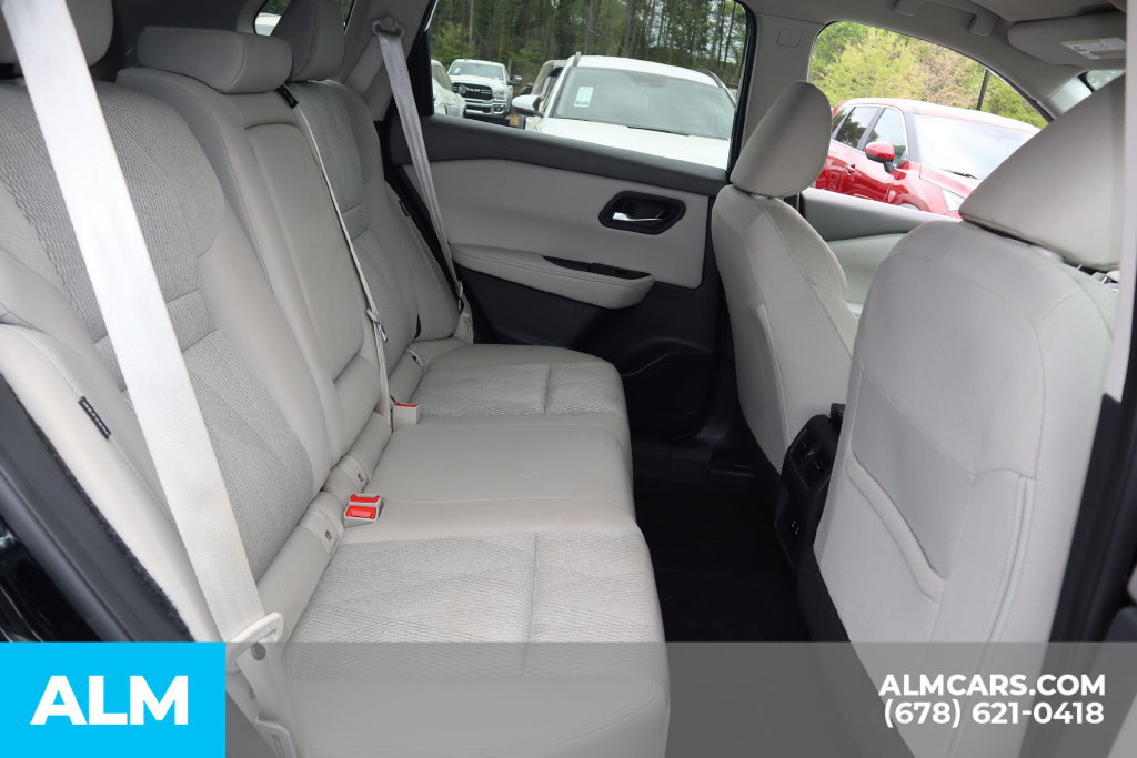 Used 2025 Nissan Rogue SV FWD image 22