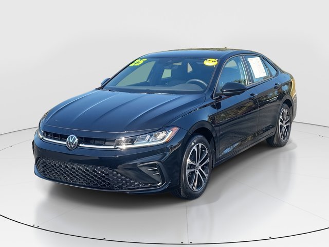 Used 2025 Volkswagen Jetta Sport image 27