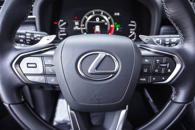 Used 2024 Lexus LX 600 4WD w/ Luxury Package image 14