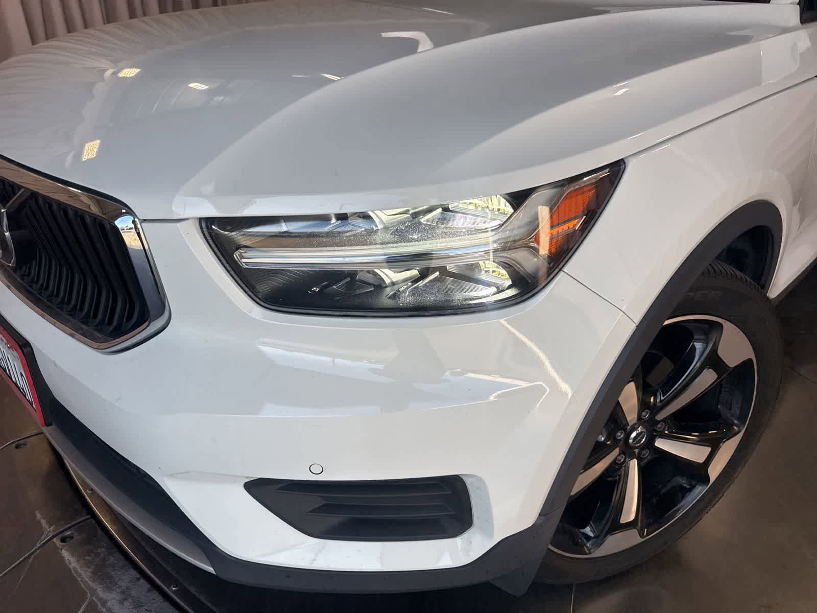 Used 2020 Volvo XC40 T5 Momentum AWD/4WD image 9