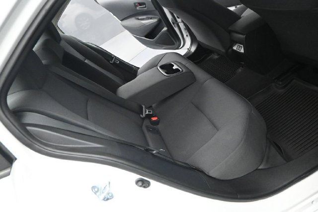 Used 2025 Toyota Corolla LE FWD image 15