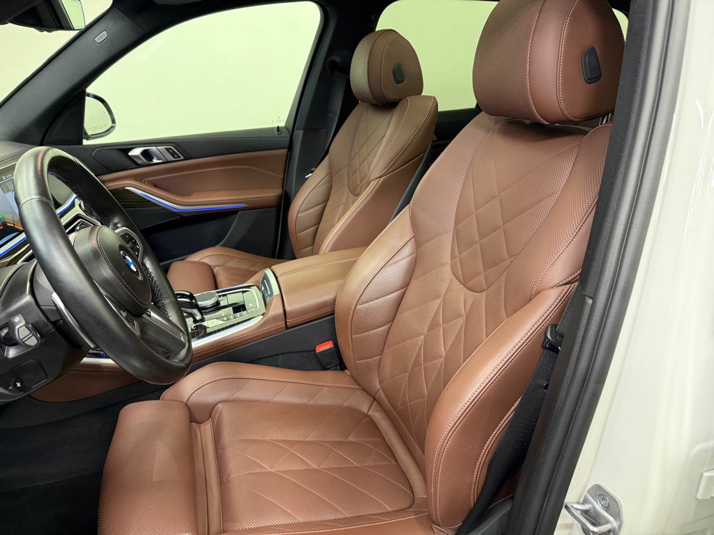 Used 2023 BMW X5 xDrive40i w/ M Sport Package image 7