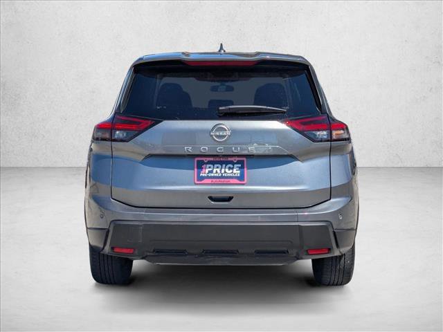 Used 2025 Nissan Rogue SV image 7
