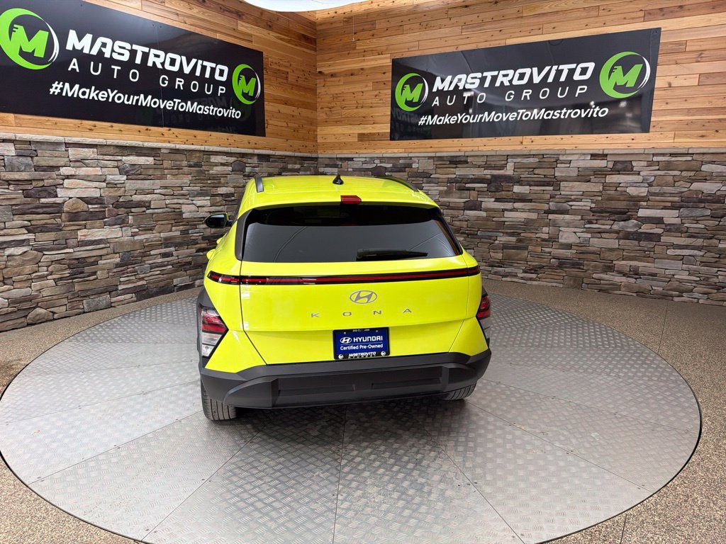 Used 2024 Hyundai Kona SEL FWD image 5
