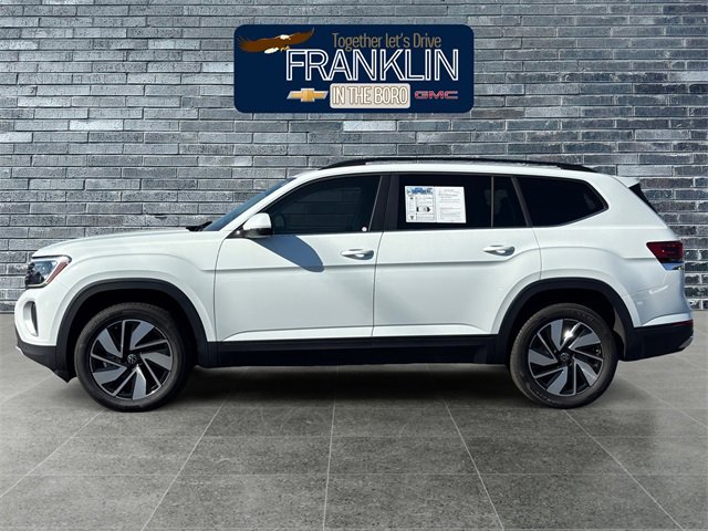 Used 2024 Volkswagen Atlas SE image 2