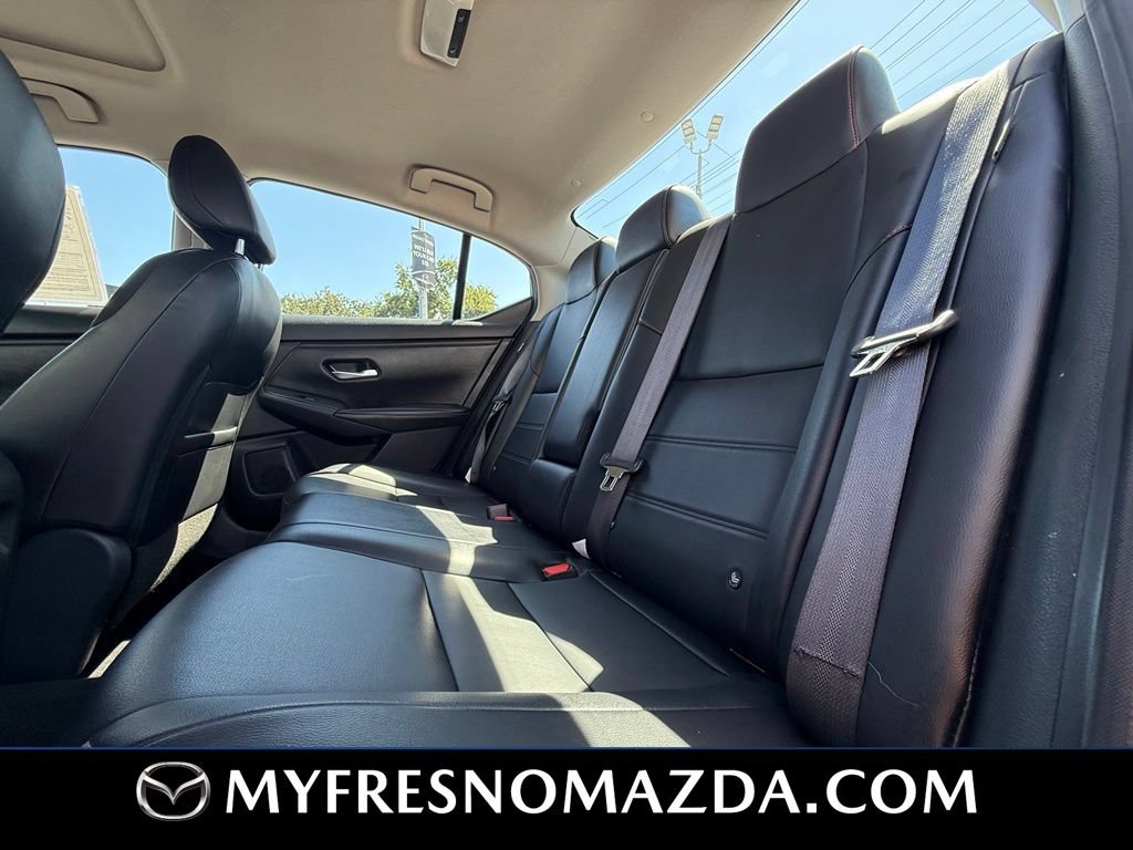 Used 2025 Nissan Sentra SR w/ SR Premium Package FWD image 35