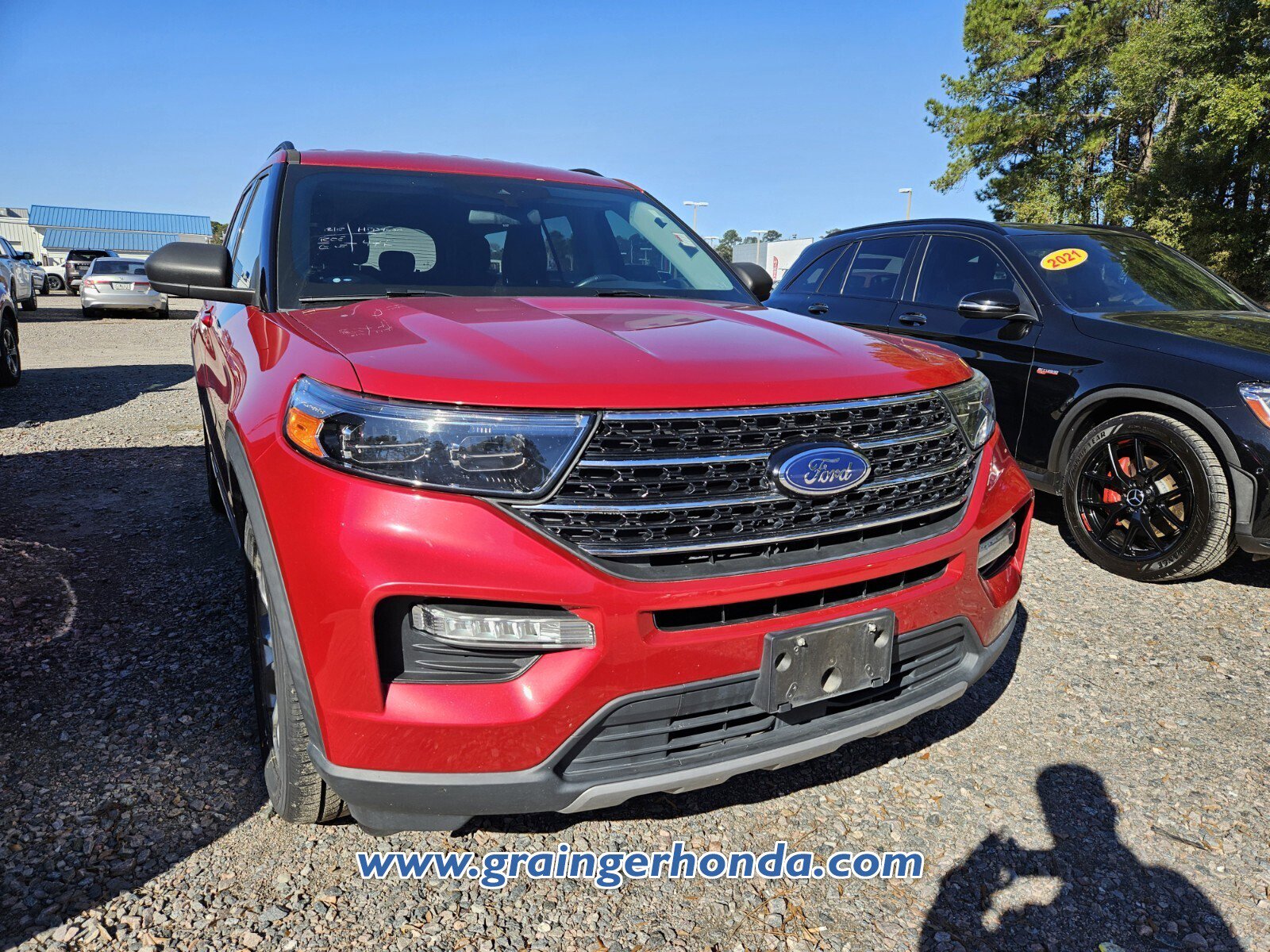 Used 2020 Ford Explorer XLT w/ Equipment Group 202A image 4