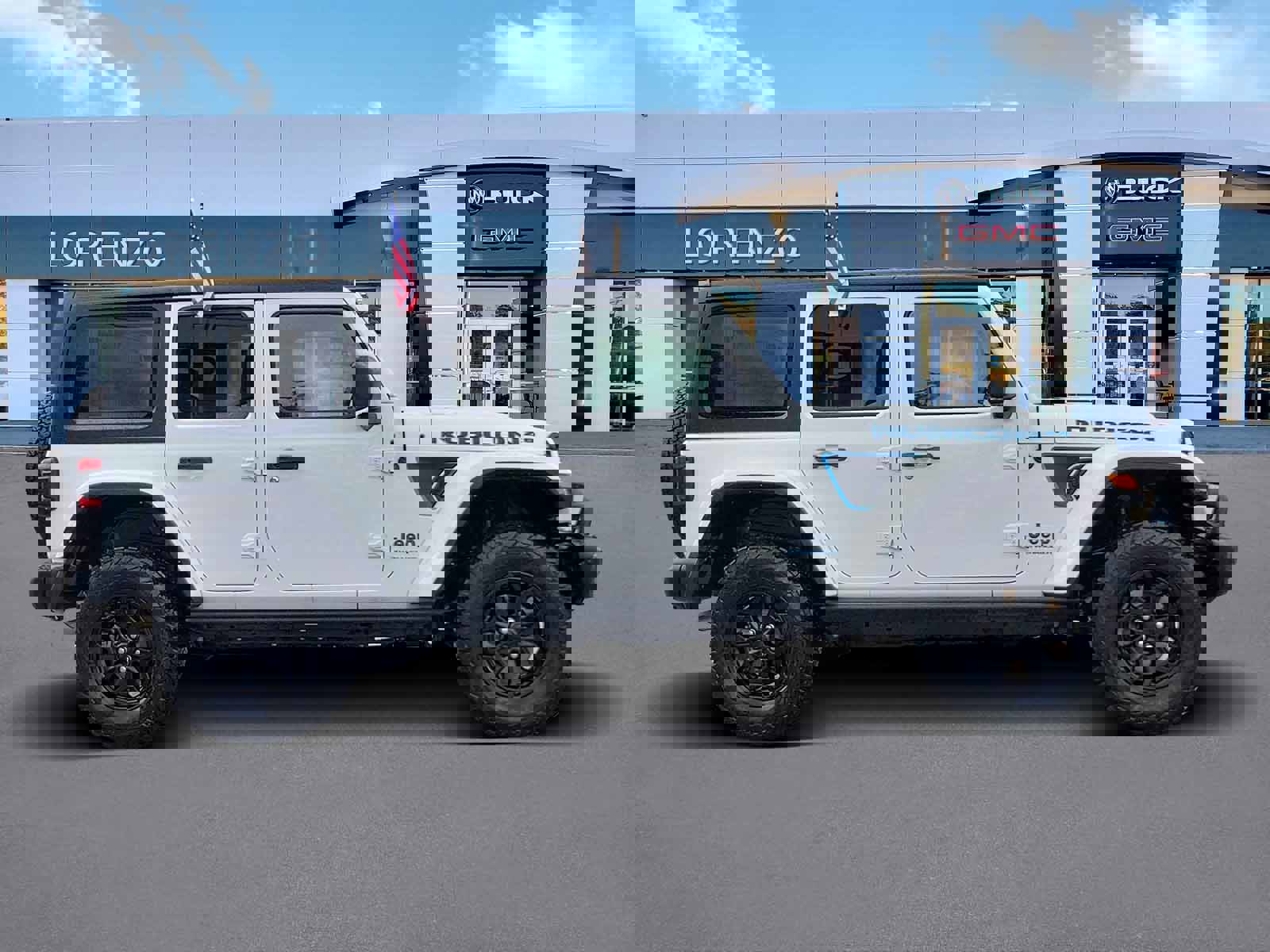 Used 2023 Jeep Wrangler Unlimited Rubicon 4xe image 4