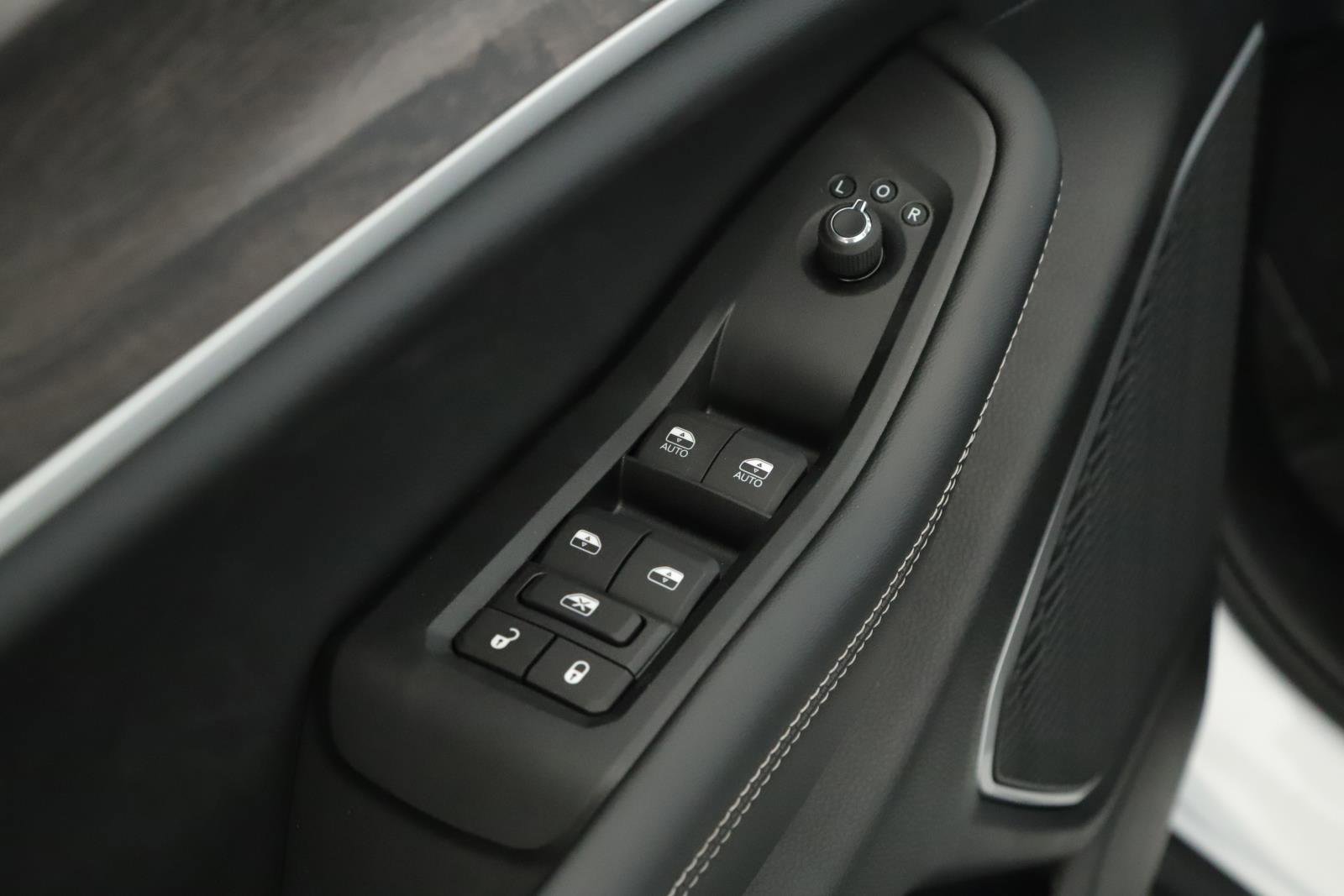 New 2026 Jeep Grand Cherokee Limited w/ Limited Altitude Package image 7