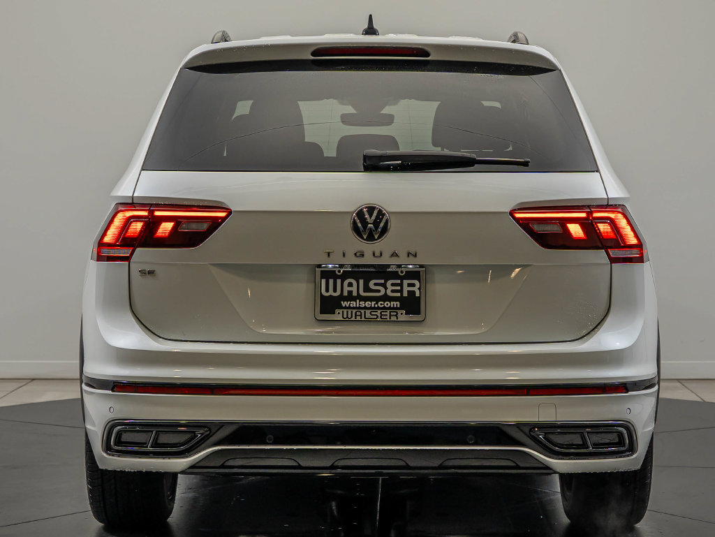 Used 2023 Volkswagen Tiguan SE R-Line FWD image 6