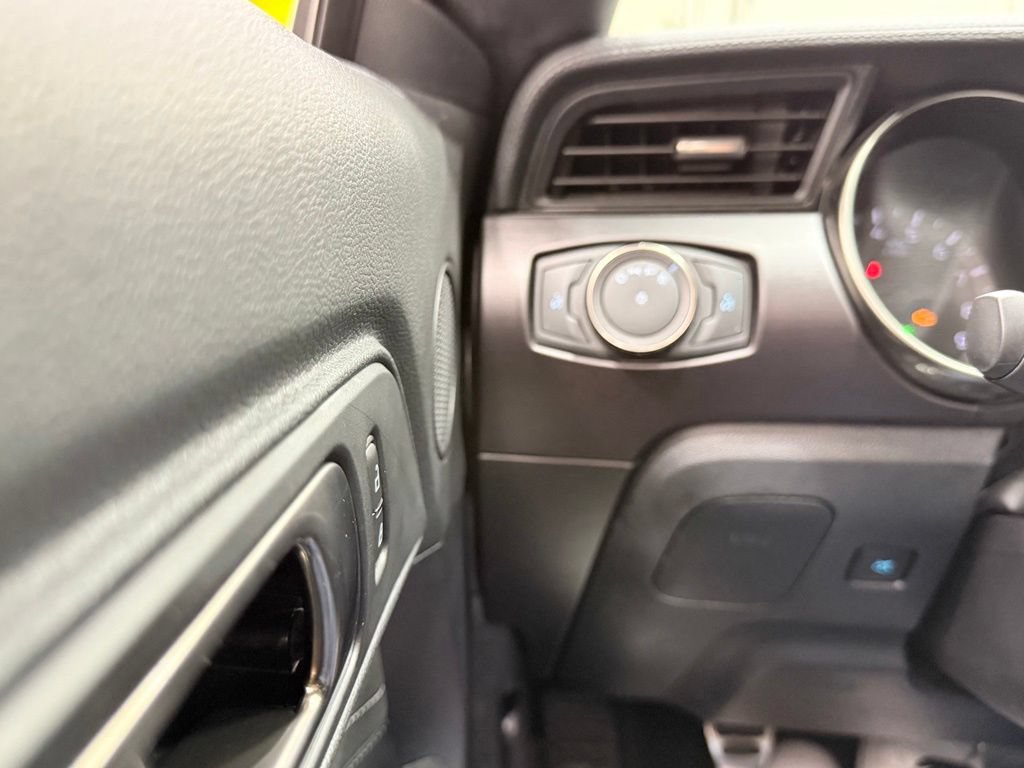 Used 2018 Ford Mustang Shelby GT350 w/ Electronics Package RWD image 38