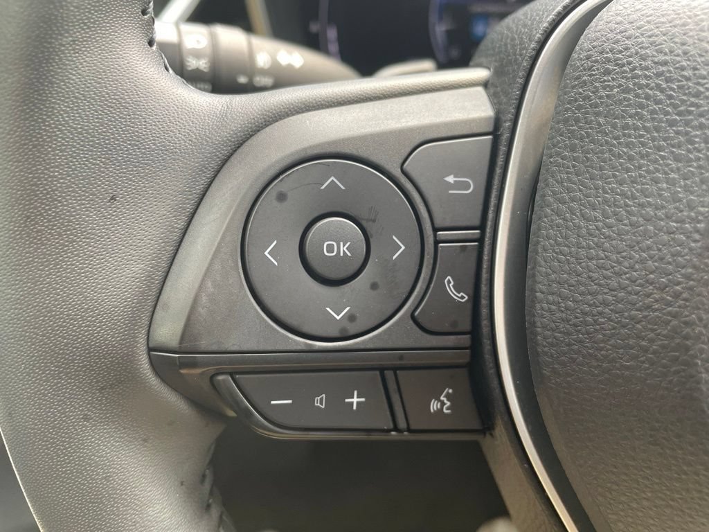 Used 2023 Toyota Corolla XSE FWD image 18