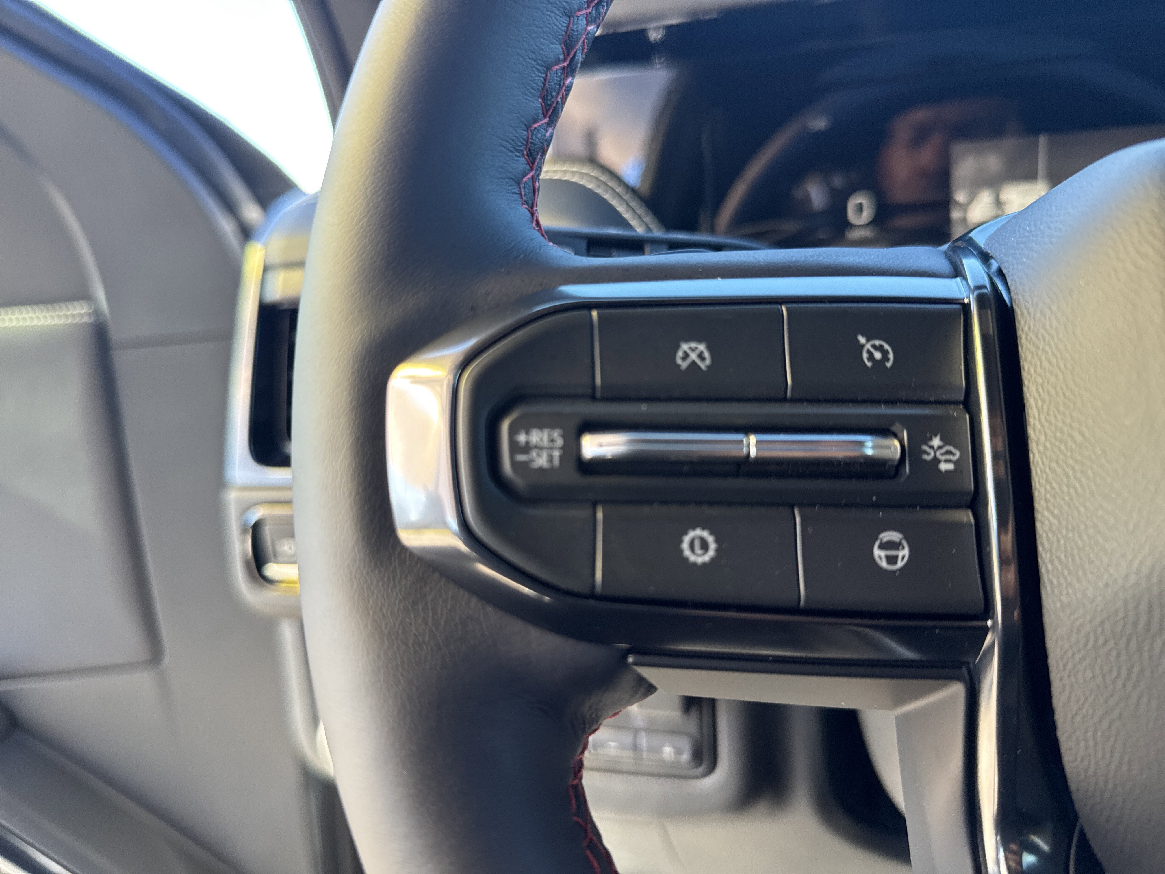 New 2026 GMC Yukon AT4 Ultimate image 19