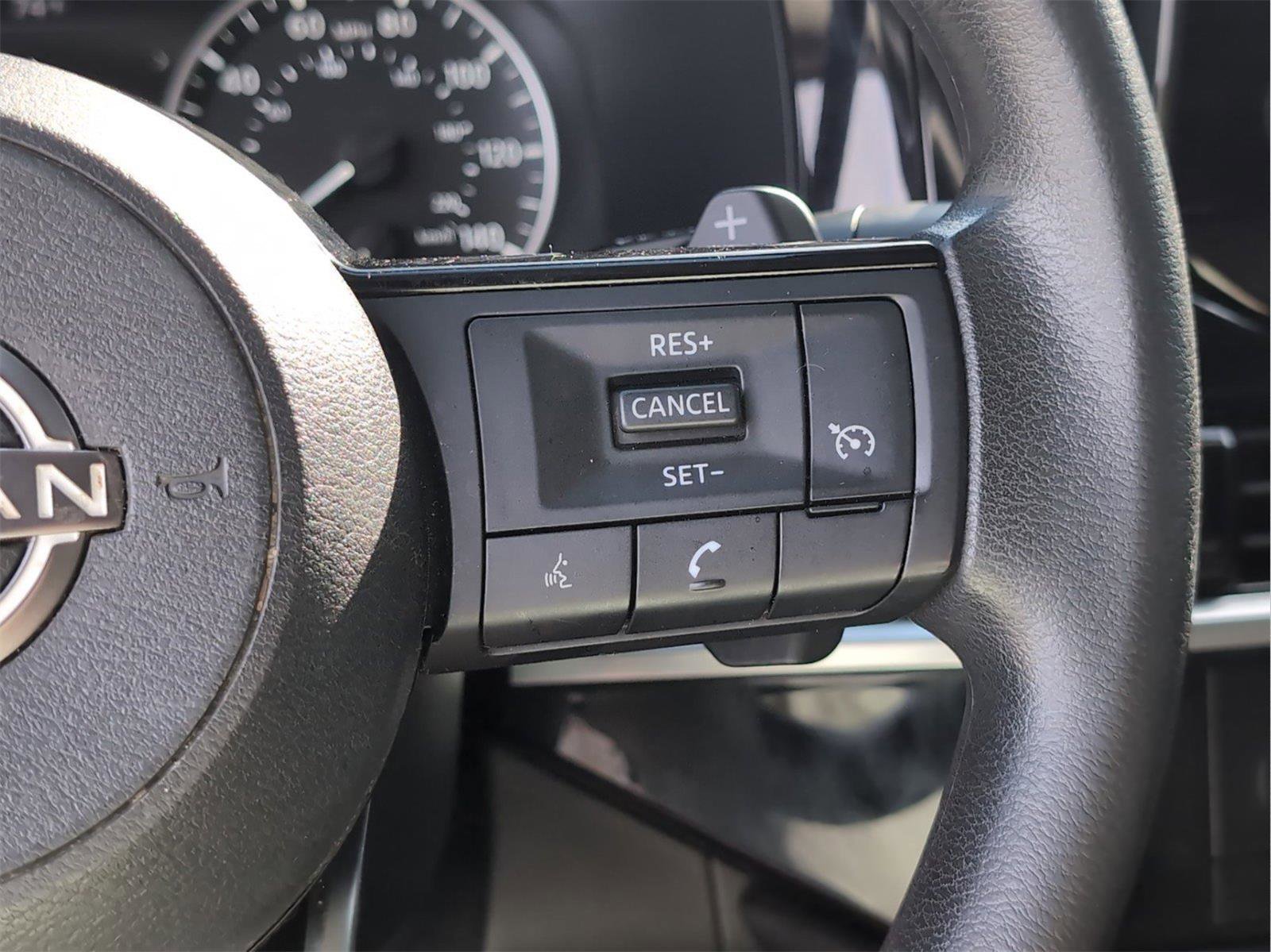 Used 2022 Nissan Pathfinder S FWD image 24