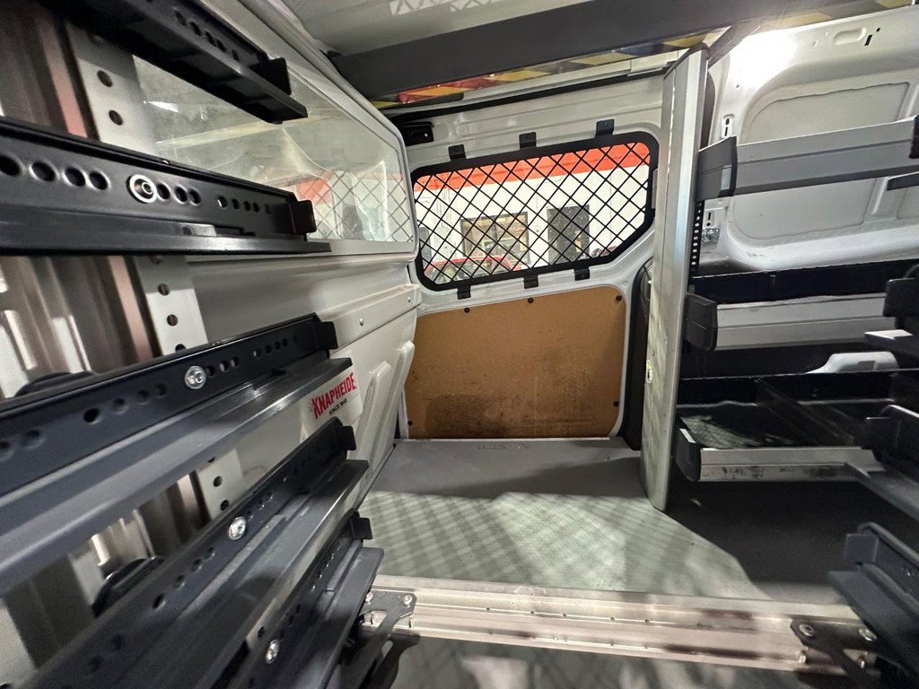 Used 2022 Ford Transit Connect XL image 14