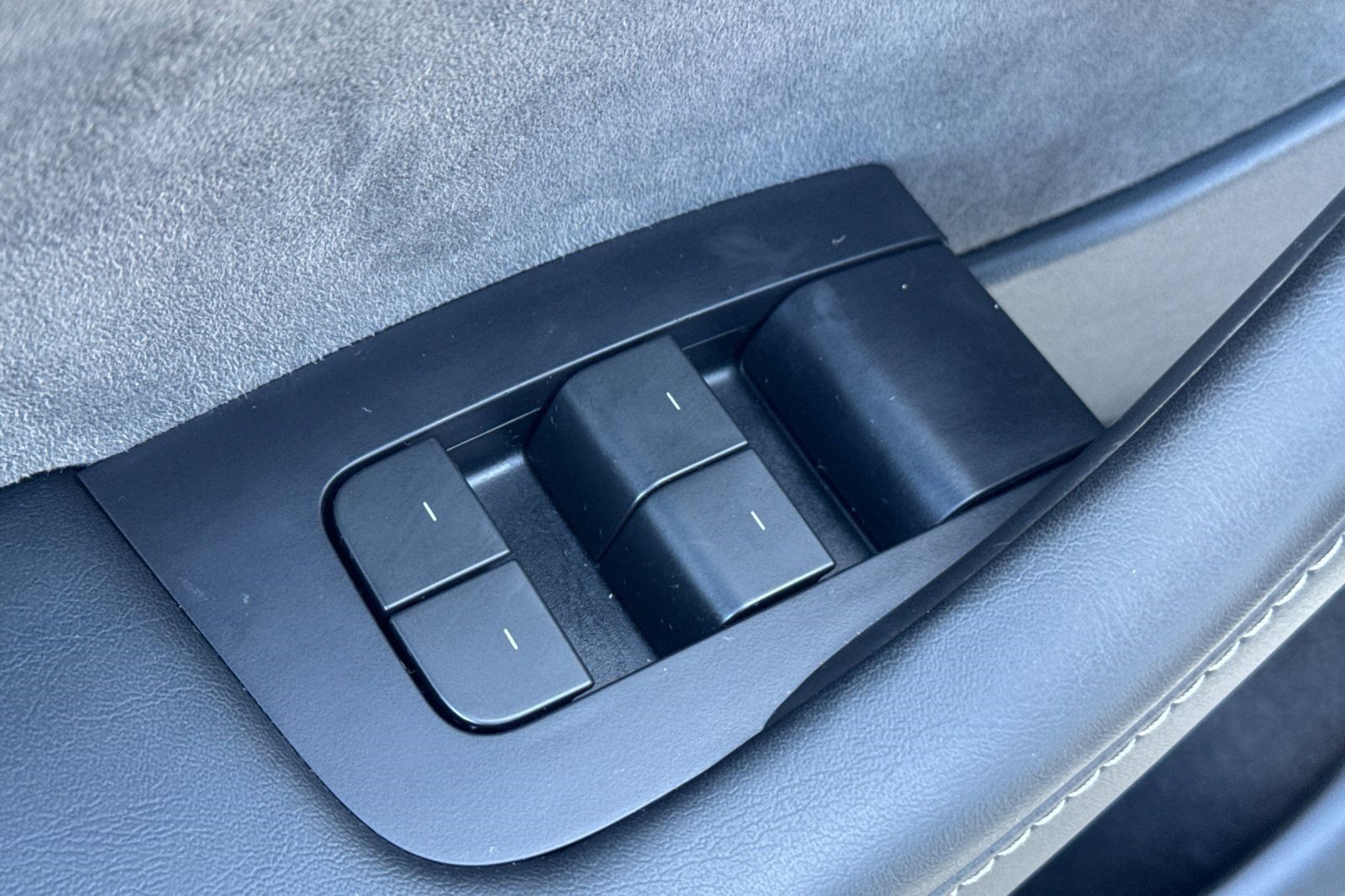 Used 2023 Tesla Model Y Long Range AWD/4WD image 14