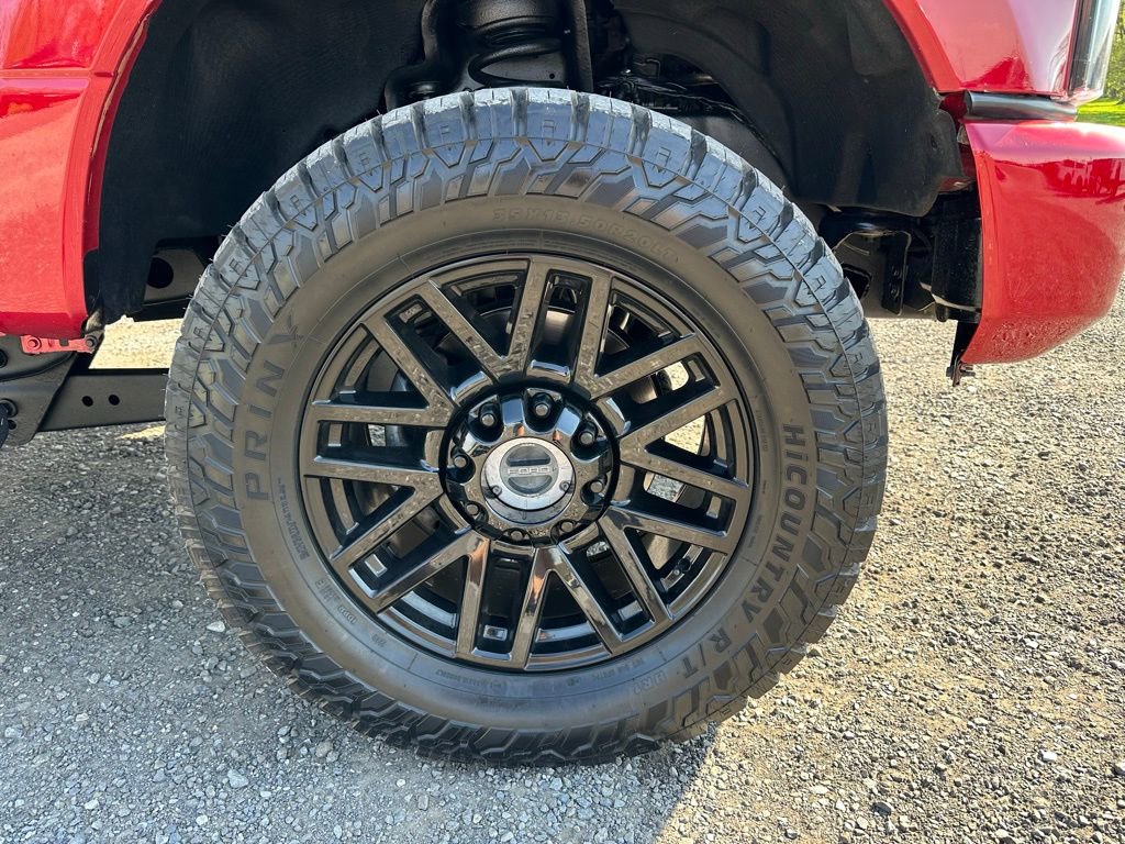 Used 2022 Ford F250 Lariat w/ Black Appearance Package image 25