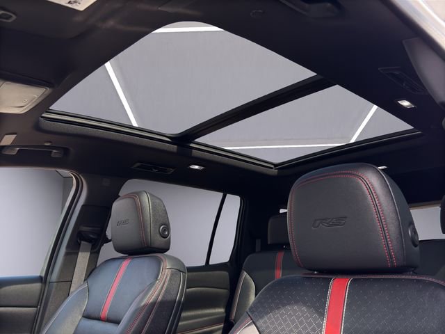 Used 2024 Chevrolet Traverse RS w/ LPO, Floor Liner Package image 24