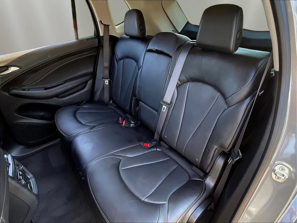 Used 2020 Buick Envision Essence AWD/4WD image 23