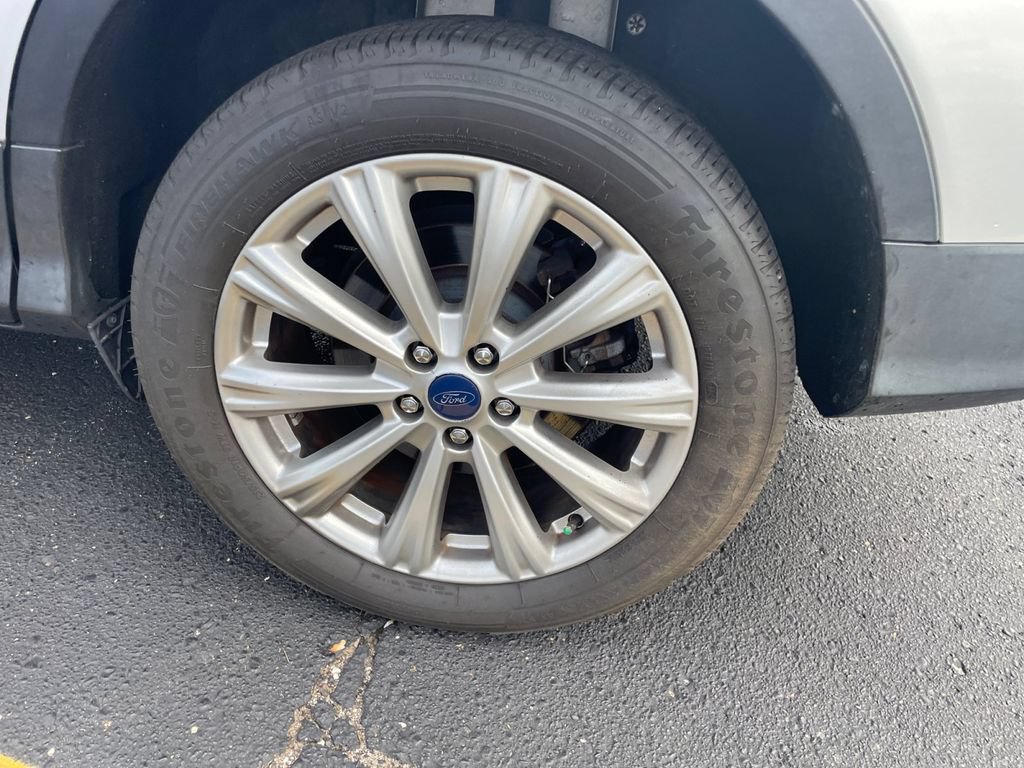 Used 2017 Ford Escape Titanium FWD image 11