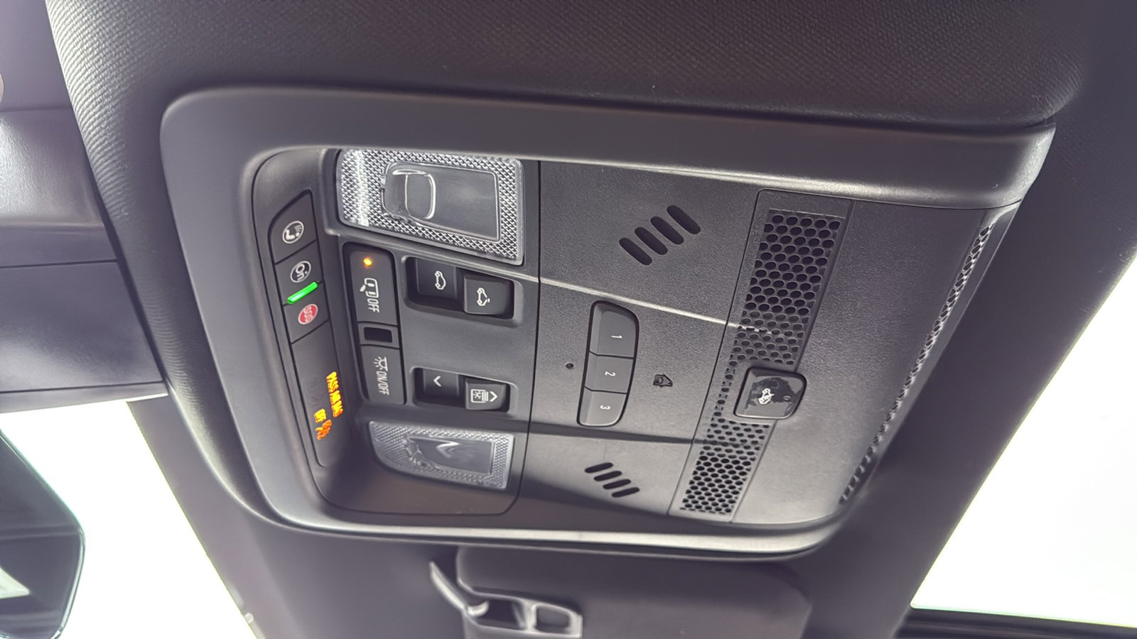 Certified 2025 Cadillac XT5 Premium Luxury image 25