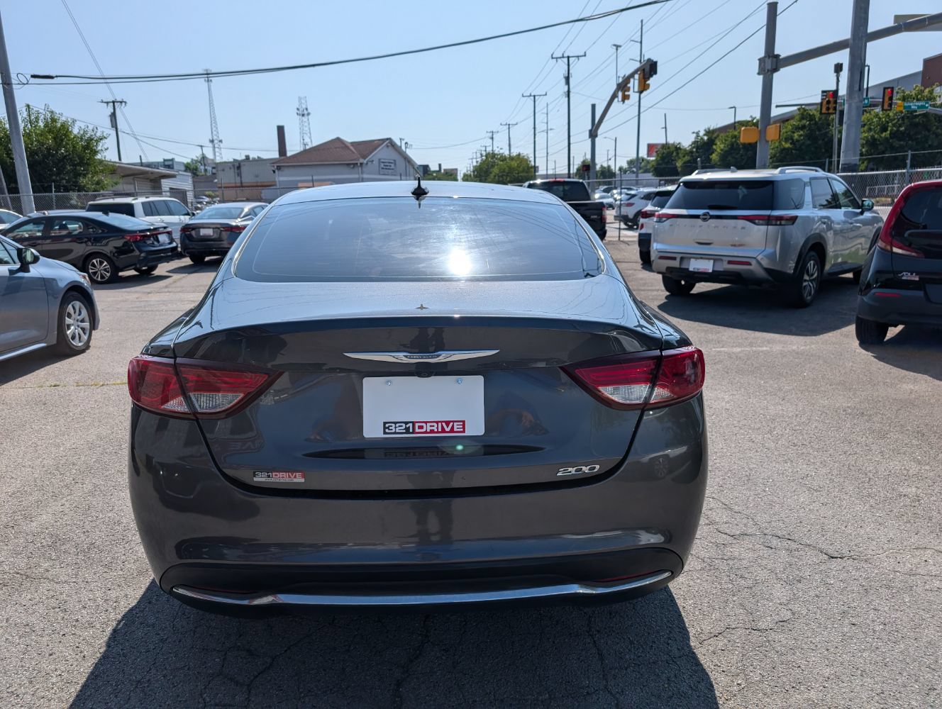 Used 2015 Chrysler 200 Limited w/ Convenience Group FWD image 7