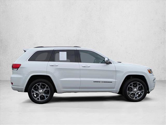 Used 2020 Jeep Grand Cherokee Overland AWD/4WD image 4