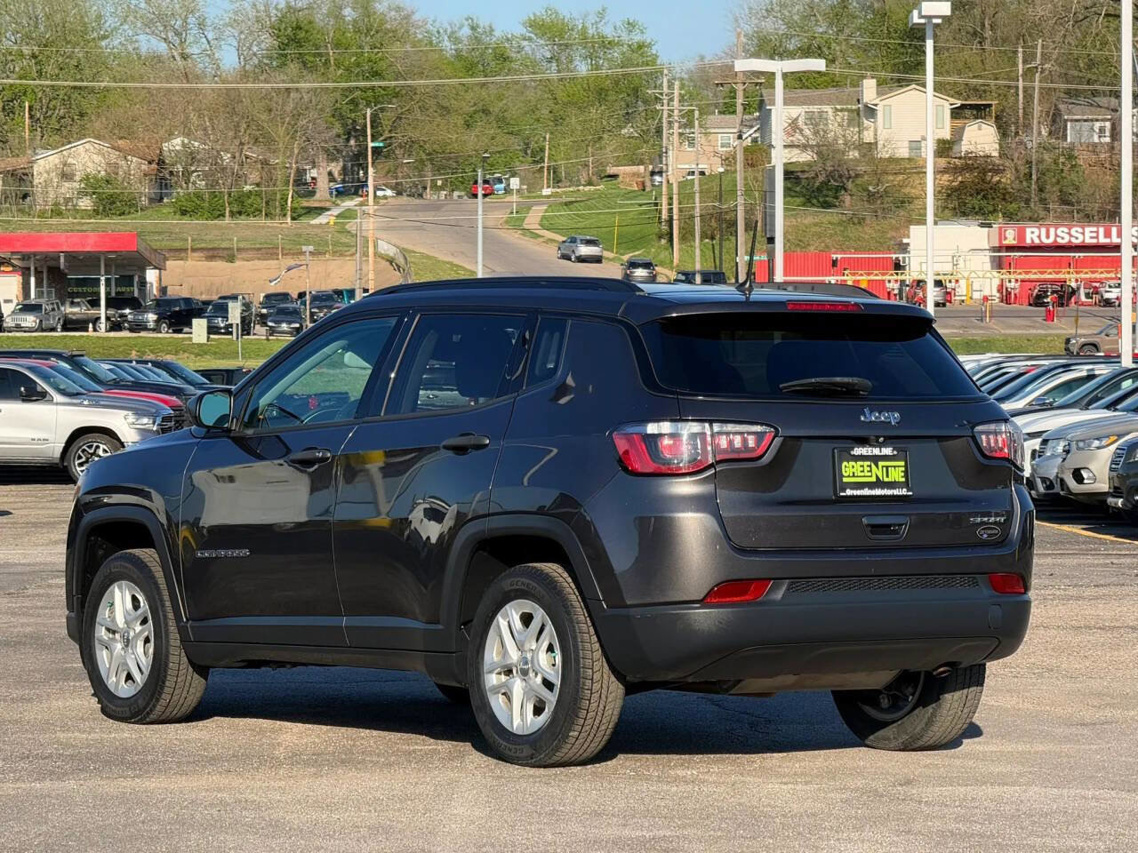 Used 2018 Jeep Compass Sport FWD image 2