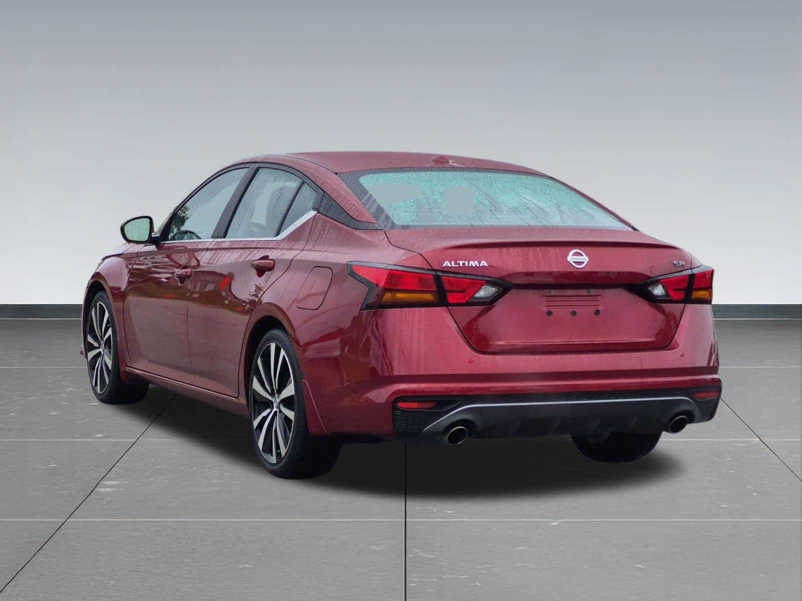 Used 2019 Nissan Altima 2.5 SR FWD image 4