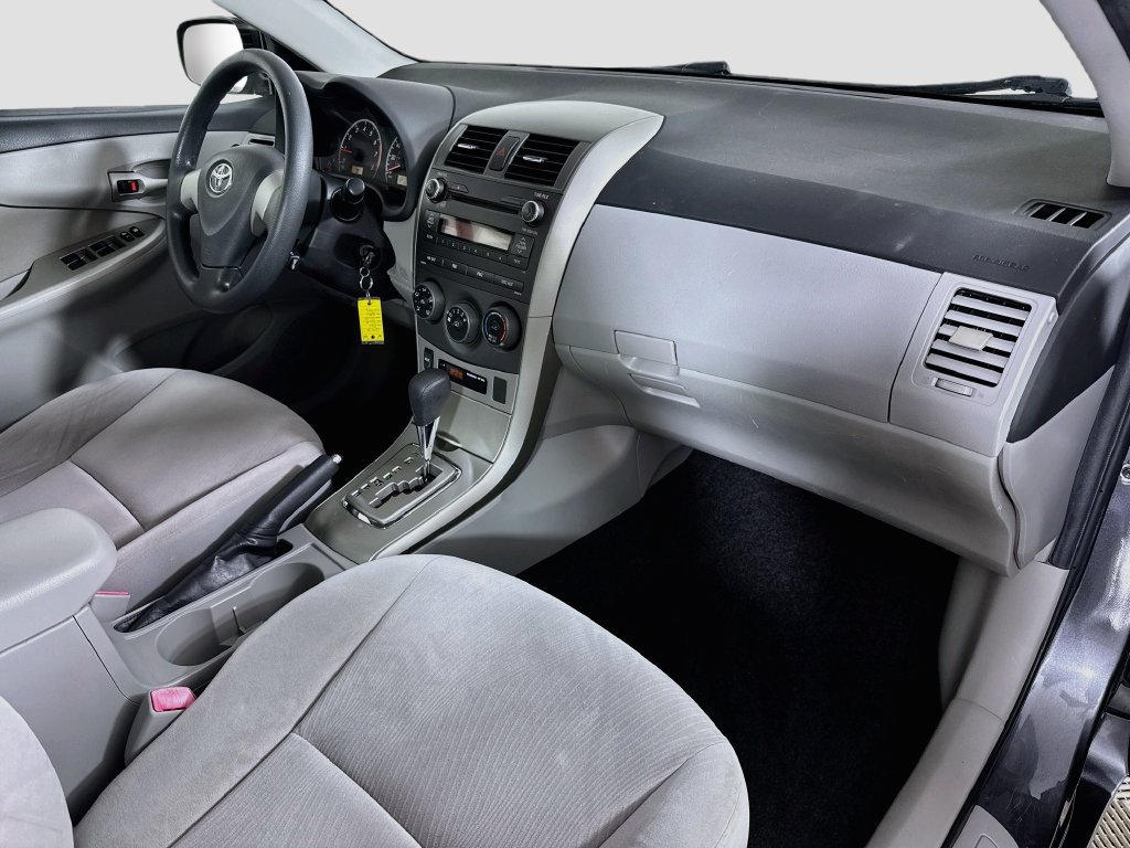 Used 2011 Toyota Corolla LE FWD image 27