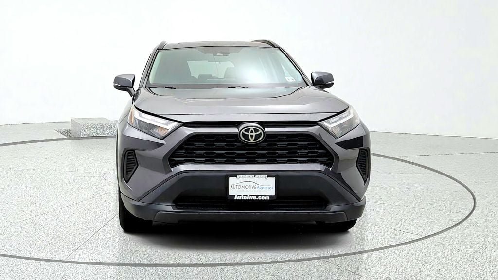 Used 2022 Toyota RAV4 XLE w/ Convenience Package AWD/4WD image 2