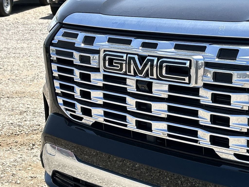 New 2026 GMC Terrain Denali w/ LPO, Black Badging Package AWD/4WD image 31