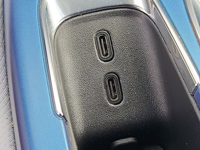 Certified 2025 Chevrolet Equinox EV LT image 26