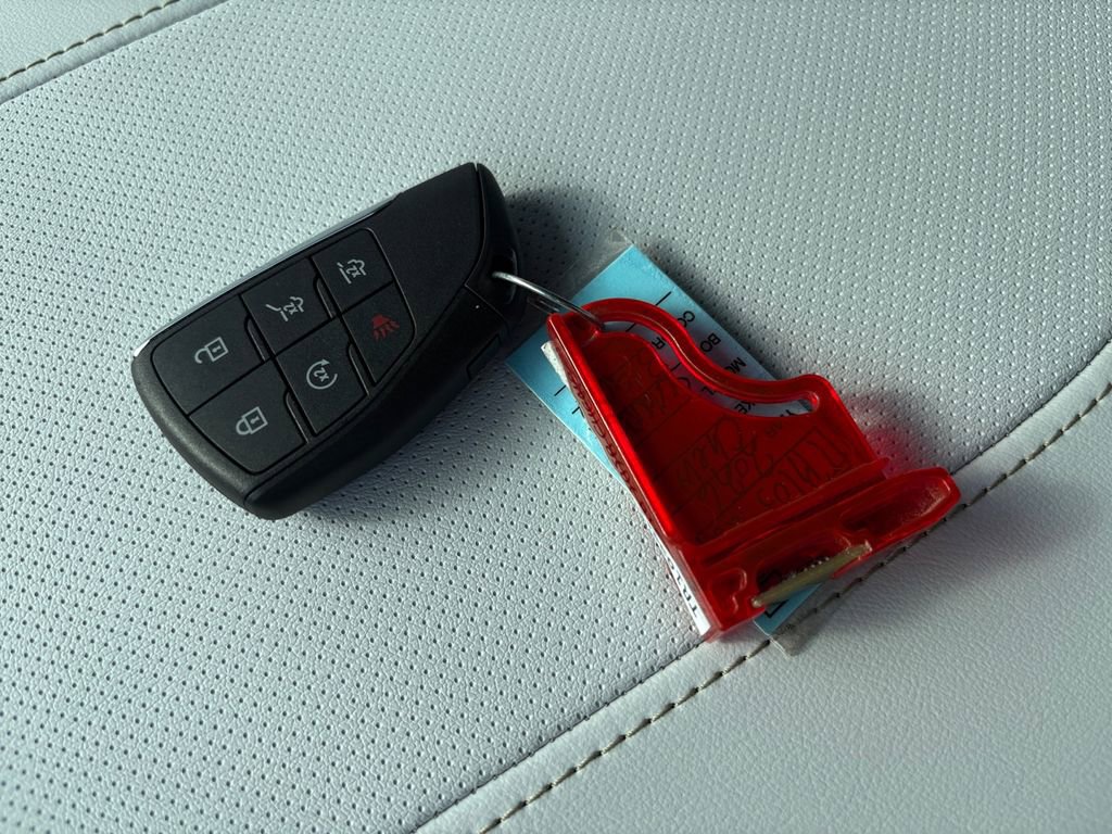 New 2026 Chevrolet Suburban Premier image 30