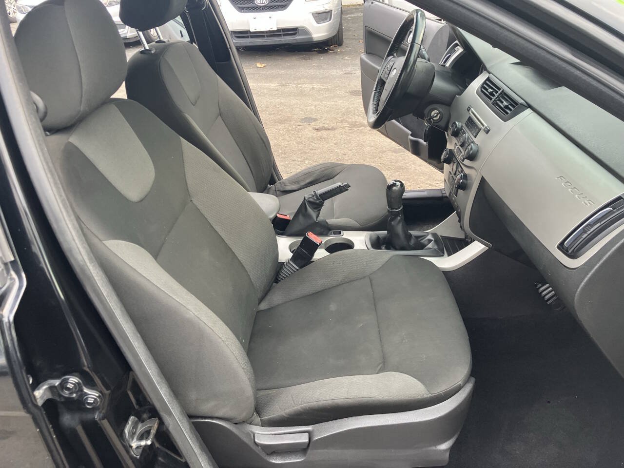 Used 2008 Ford Focus SES FWD image 30