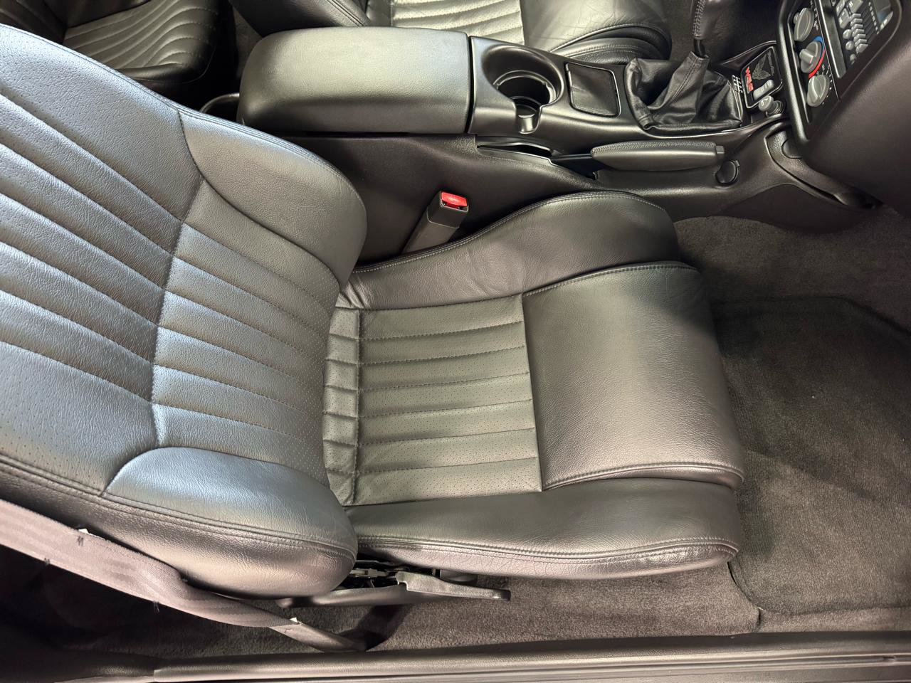 Used 2001 Pontiac Firebird Formula w/ Protection Group RWD image 60