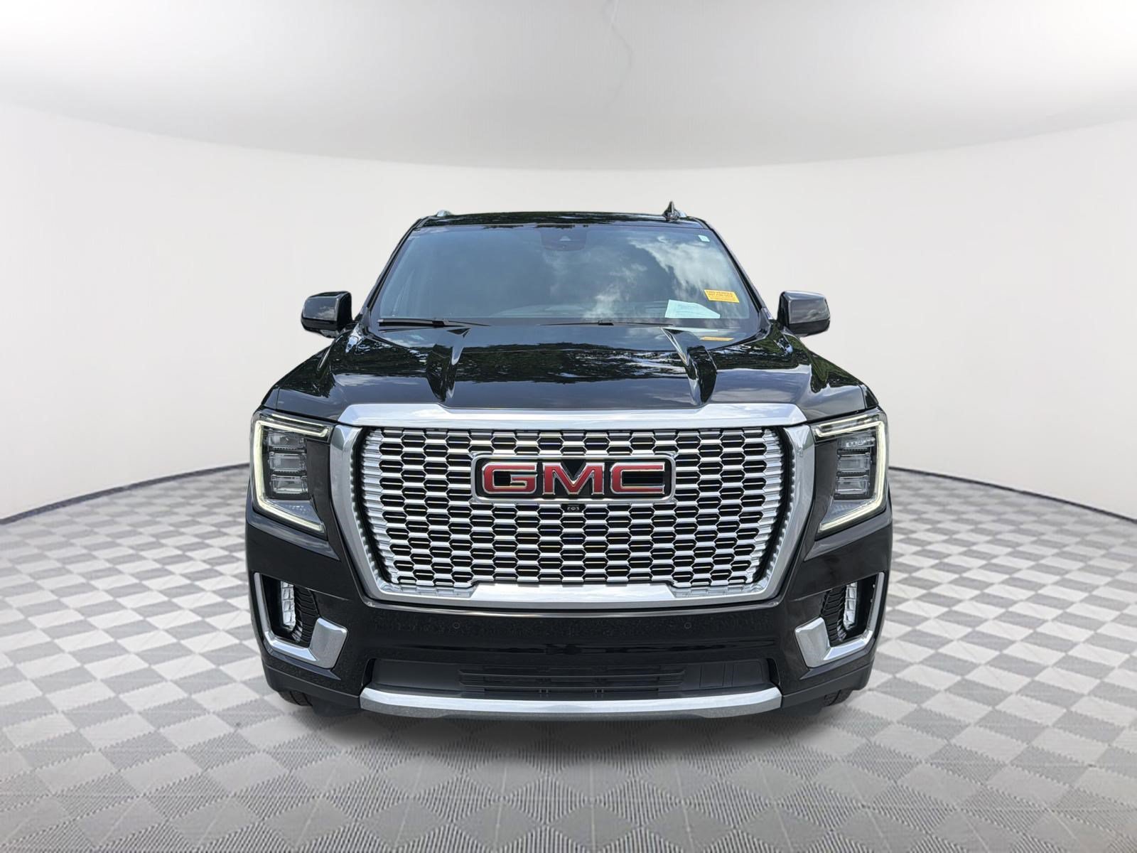 Used 2023 GMC Yukon Denali w/ Denali Reserve Package AWD/4WD image 9
