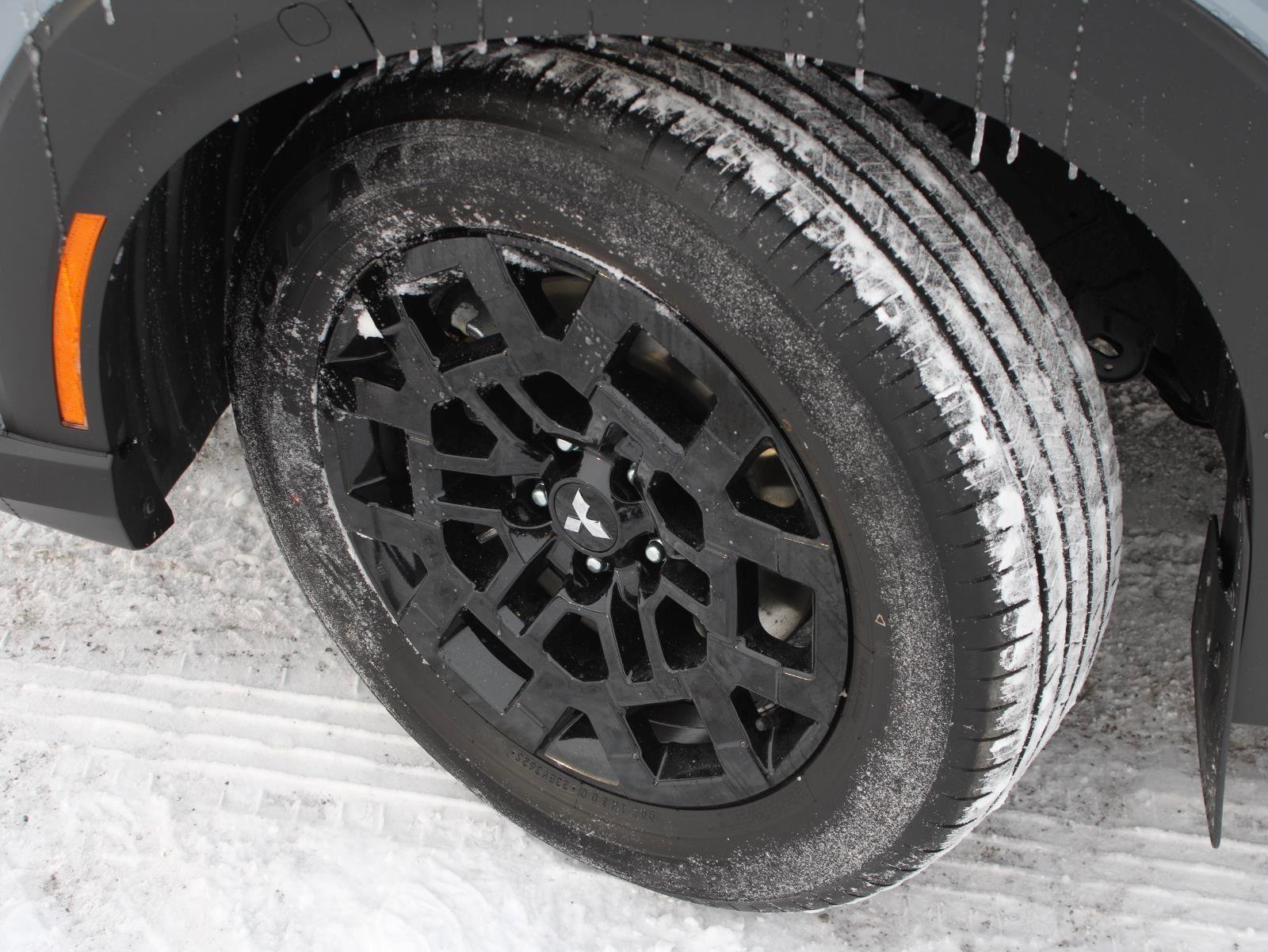 New 2026 Mitsubishi Outlander Trail Edition image 8