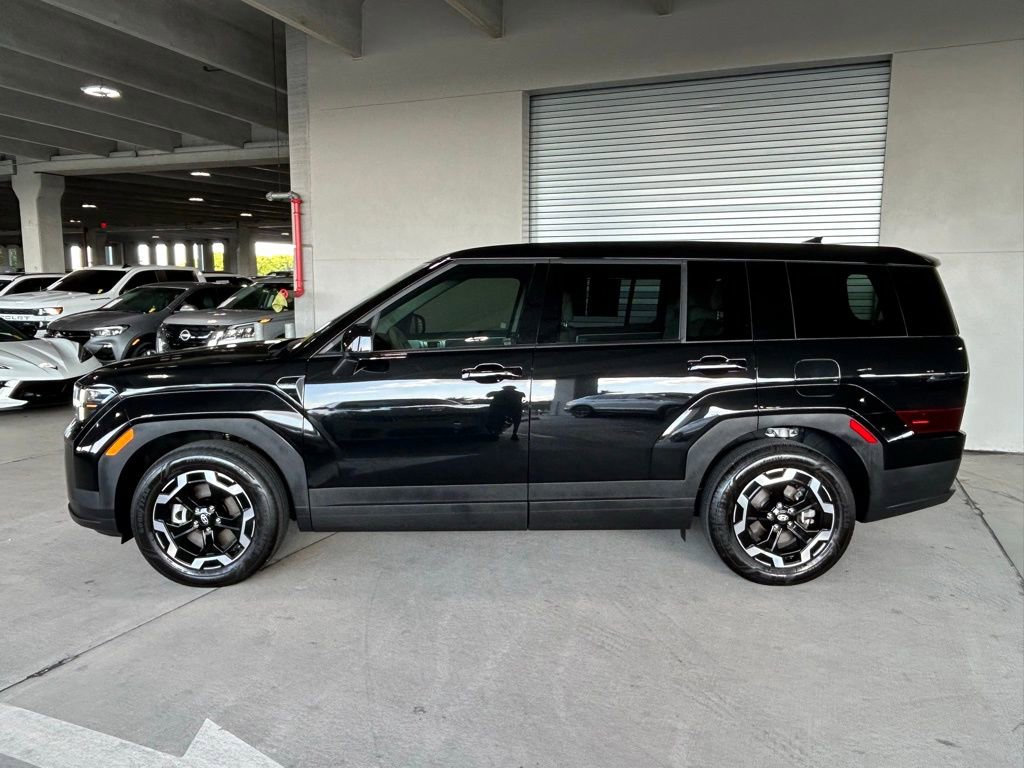 Used 2025 Hyundai Santa Fe SE image 5